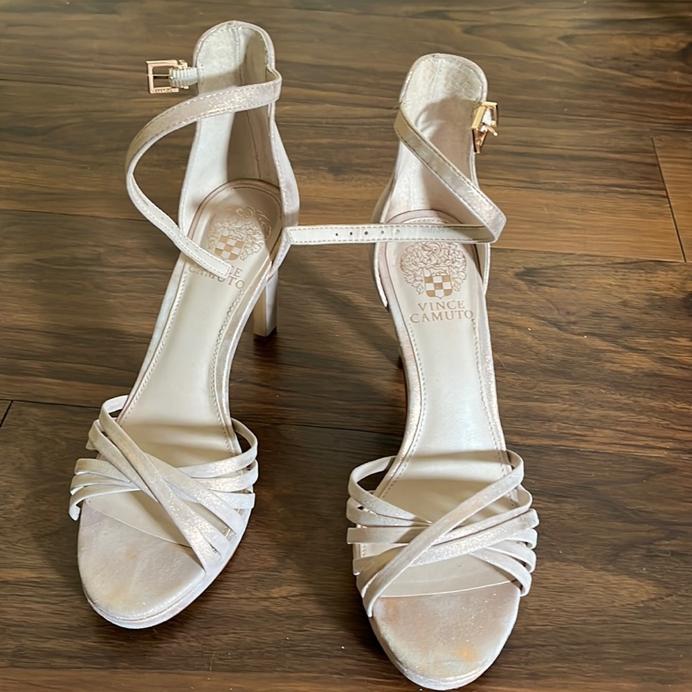 Beautiful gold rose heeled sandals